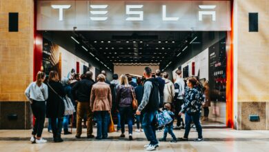 Tesla AI: مستقبل روبوت Tesla Optimus بين الواقع والطموح